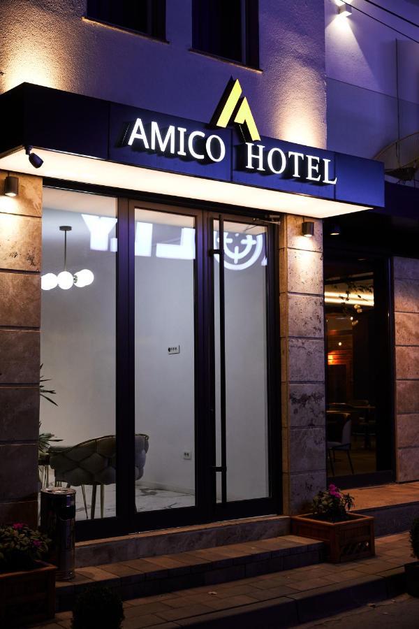 Amico Hotel Pristina Exterior photo